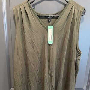 Brand New 41 Hawthorn Women's 2X Olive Daizey V-Neck Knit Top